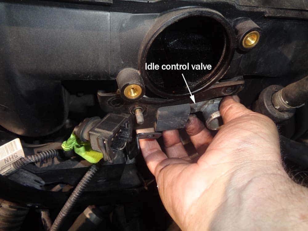 See B2699 repair manual